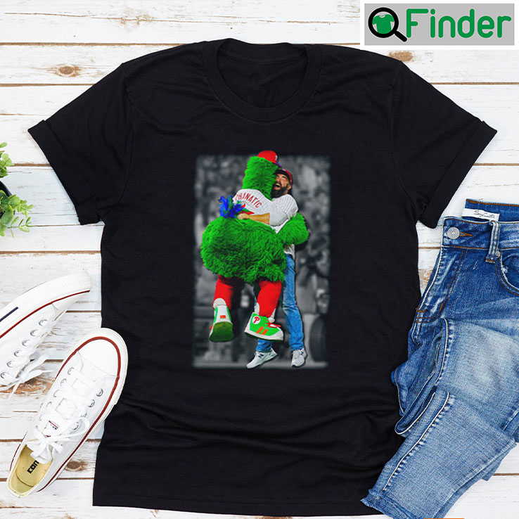 Jason Kelce And Philly Phanatic Hug Unisex Tee Jason Kelce And Philly Phanatic Hug Unisex Tee