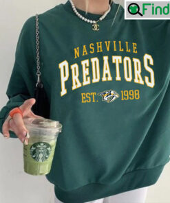 Vintage Nashville Predators Hockey Fan Sweatshirt