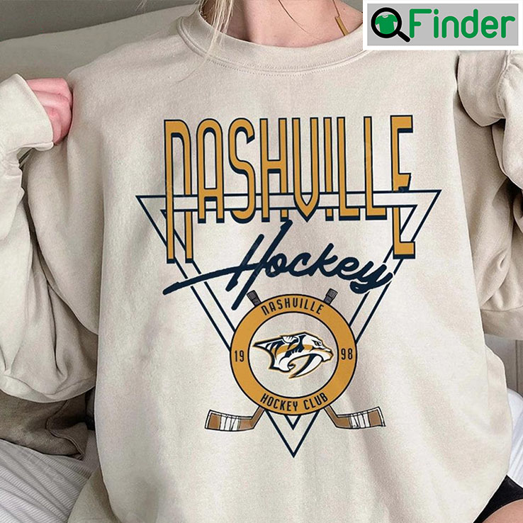 Vintage Nashville Predators Sweatshirt Hockey Fan Vintage Nashville Predators Sweatshirt Hockey Fan