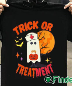 T shirt black Trick Or Treatment Sweatshirt Funny Halloween Nurse Sweatshirt