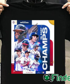 T shirt black Atlanta Braves NL East Division Champions 2023 Postseason Clinched Shirt