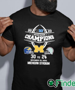 black shirt 2023 B10 East division champions Michigan Wolverines 30 24 Ohio State Buckeyes shirt