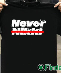 T shirt black Cameron Hamilton Never Nikki Shirt