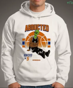 abducted knicks in 5 esposdoodles alien basketball shirt 3 1.webp
