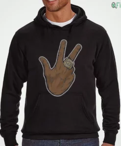 new york knicks world champs ring three finger celebration black t shirt 3