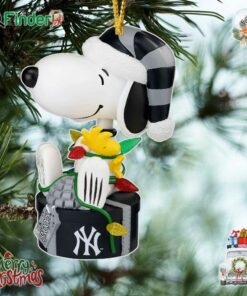 New York Yankees Snoopy And Woodstock Peanuts Christmas Ornament