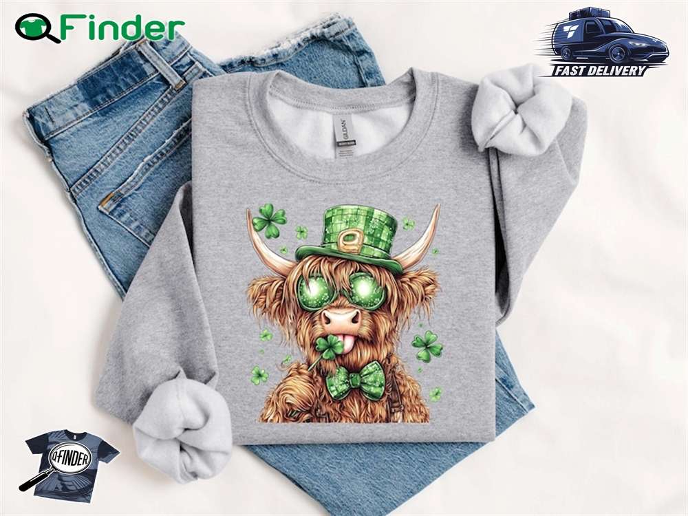 Lucky Highland Cow St Patrick's Day Sweatshirt St Patrick's Day Sweatshirt For Women Lucky Highland Cow St Patrick's Day Sweatshirt St Patrick's Day Sweatshirt For Women