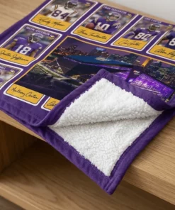 Minnesota Vikings Skol Vikings US Bank Stadium Legends Facsimile Signatures Fleece Throw Blanket - Lifestyle Model Mockup